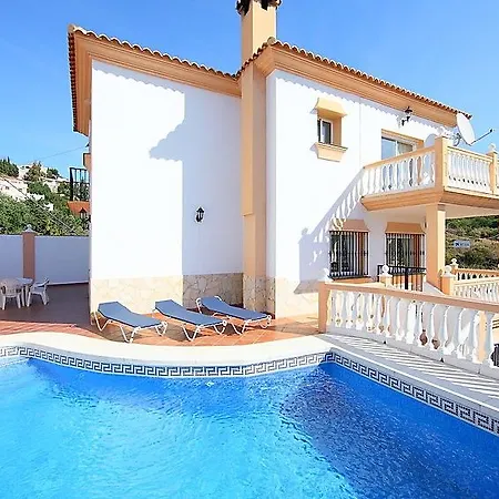 Hotel 104205) Casa En Con Aire Acondicionado, Aparcamiento, Terraza, Jardin
